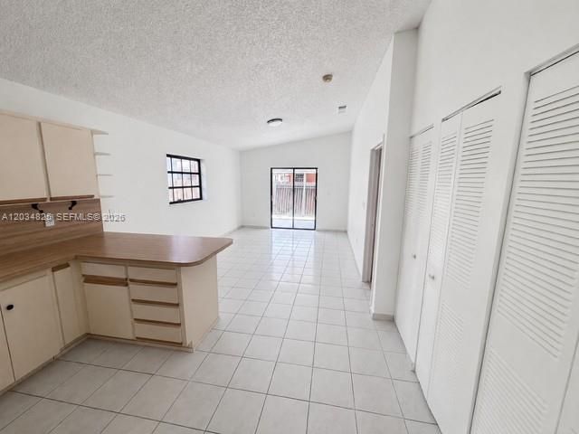 2485 W 70th Place, Hialeah, FL 33016