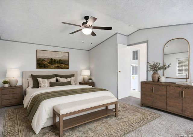 318 Dewey, Seguin, TX 78155