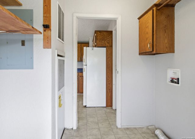 318 Dewey, Seguin, TX 78155