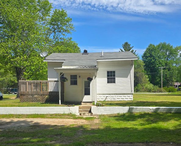 3999 E Sternberg Road, Fruitport Twp, MI 49415