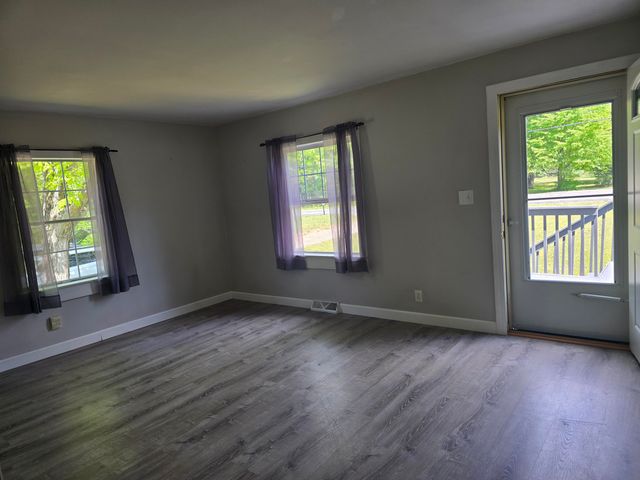 3999 E Sternberg Road, Fruitport Twp, MI 49415