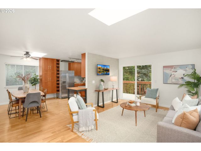 3236 Sw IDAHO St, Portland, OR 97239