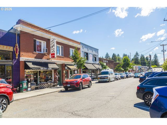 3236 Sw IDAHO St, Portland, OR 97239