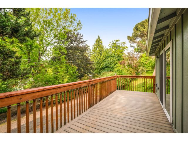 3236 Sw IDAHO St, Portland, OR 97239