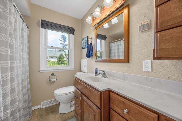 1214 Staub Court NE, Cedar Rapids, IA 52402