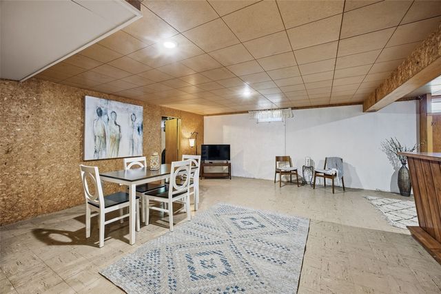 1214 Staub Court NE, Cedar Rapids, IA 52402