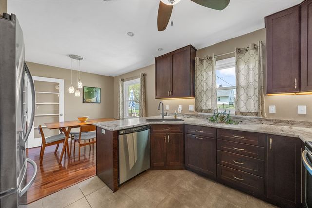 1214 Staub Court NE, Cedar Rapids, IA 52402