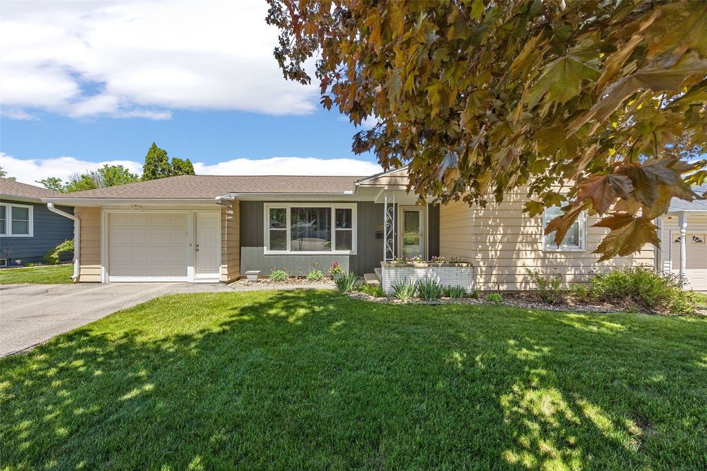 1214 Staub Court NE, Cedar Rapids, IA 52402