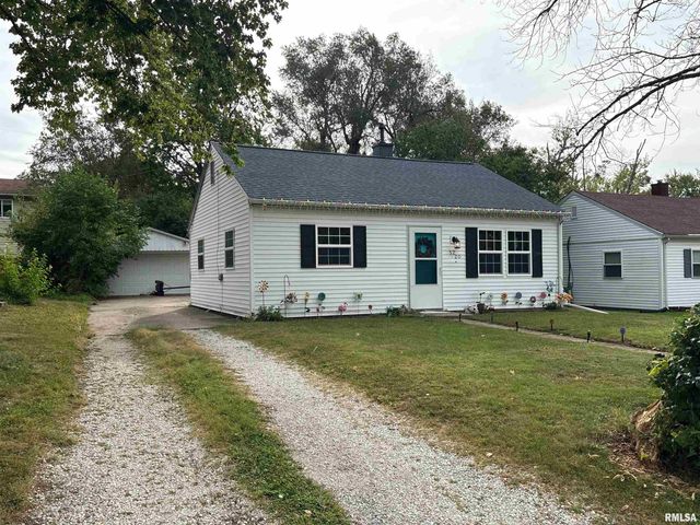 5220 N ROBERTS Road, Peoria Heights, IL 61616