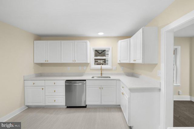21 E GERMAIN ST, Winchester, VA 22601