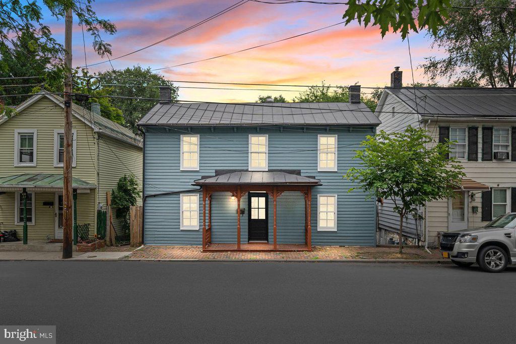 21 E GERMAIN ST, Winchester, VA 22601