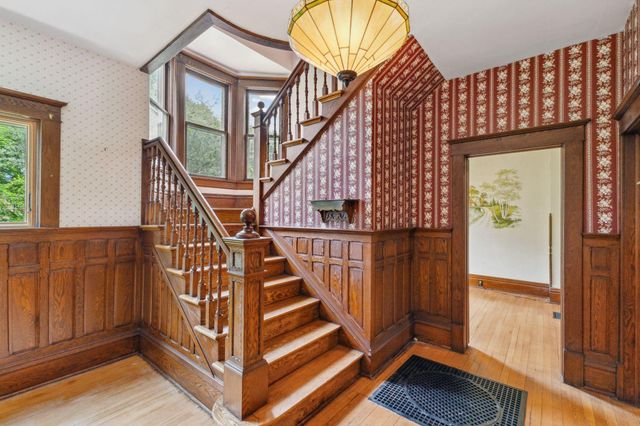 216 Summit Avenue, Center City, MN 55012