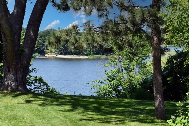 216 Summit Avenue, Center City, MN 55012