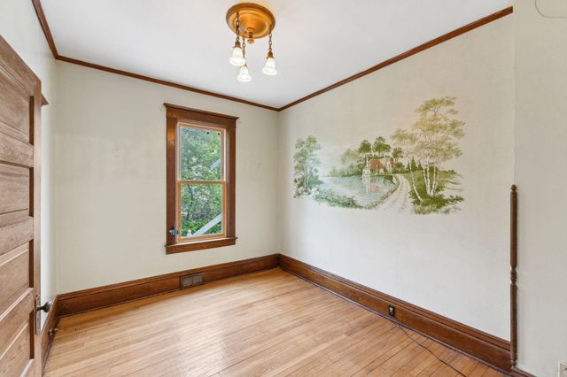 216 Summit Avenue, Center City, MN 55012