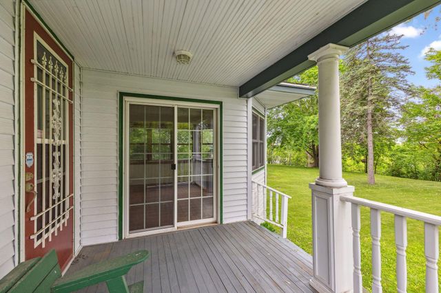 216 Summit Avenue, Center City, MN 55012