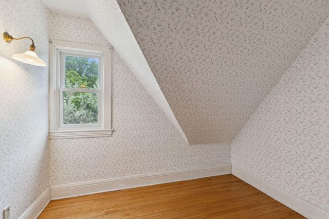 216 Summit Avenue, Center City, MN 55012