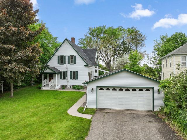 216 Summit Avenue, Center City, MN 55012