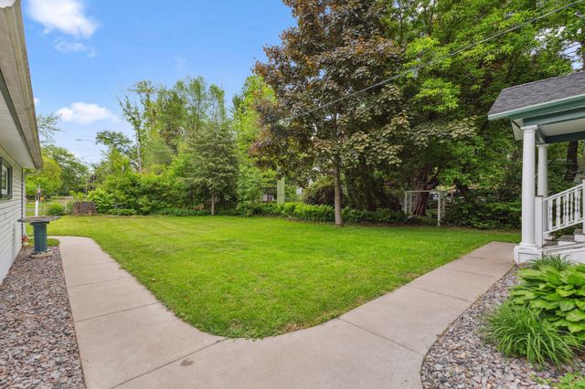 216 Summit Avenue, Center City, MN 55012