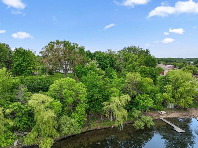 216 Summit Avenue, Center City, MN 55012