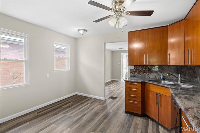 3612 Thomas Avenue, Alton, IL 62002