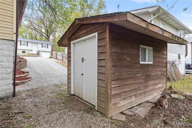 3612 Thomas Avenue, Alton, IL 62002