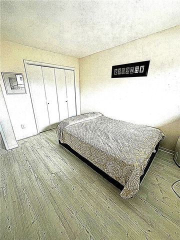 3402 Ocean Dr 15, Corpus Christi, TX 78411