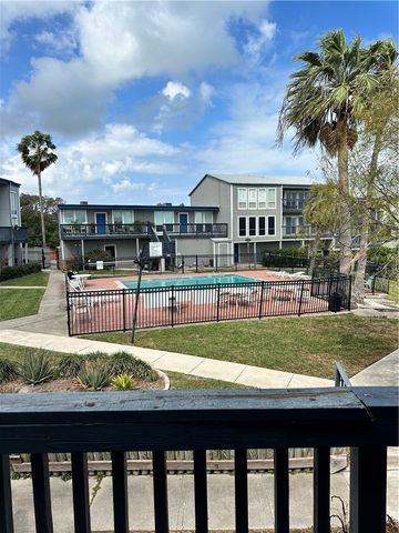 3402 Ocean Dr 15, Corpus Christi, TX 78411