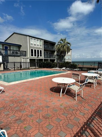 3402 Ocean Dr 15, Corpus Christi, TX 78411