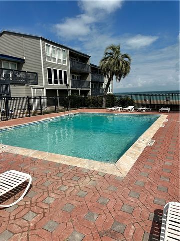 3402 Ocean Dr 15, Corpus Christi, TX 78411