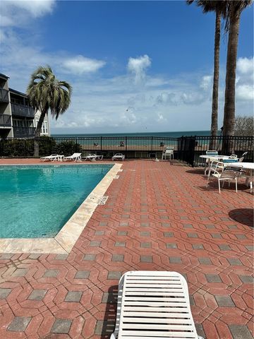 3402 Ocean Dr 15, Corpus Christi, TX 78411