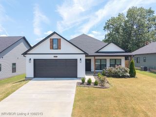 9123 S 30th Street, Fort Smith, AR 72908