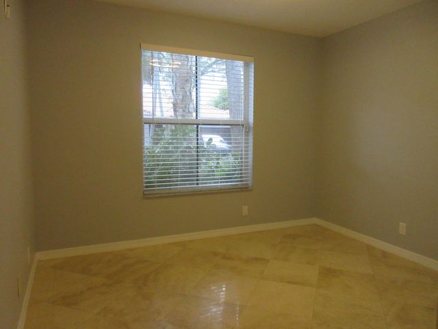 4955 SW 35th Terrace, Hollywood, FL 33312