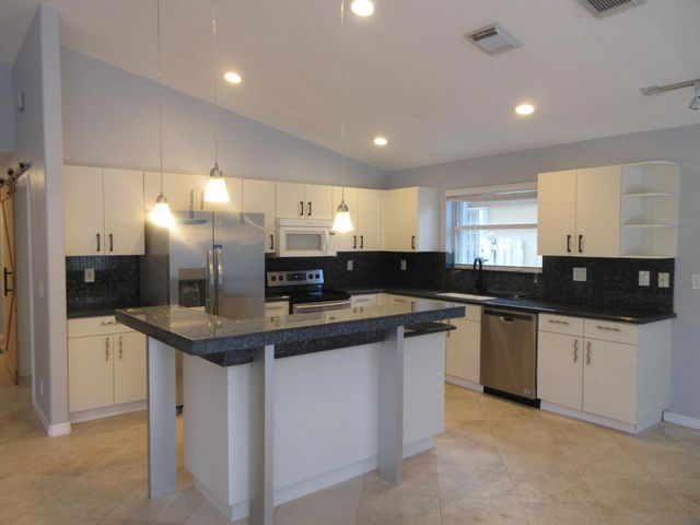 4955 SW 35th Terrace, Hollywood, FL 33312