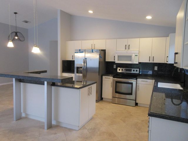 4955 SW 35th Terrace, Hollywood, FL 33312