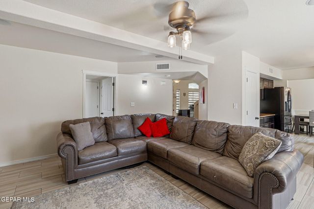 600 Valley Plum Avenue, El Paso, TX 79932