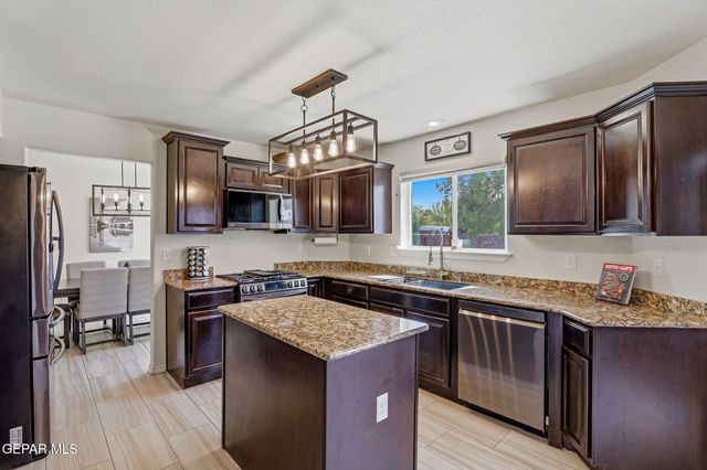 600 Valley Plum Avenue, El Paso, TX 79932