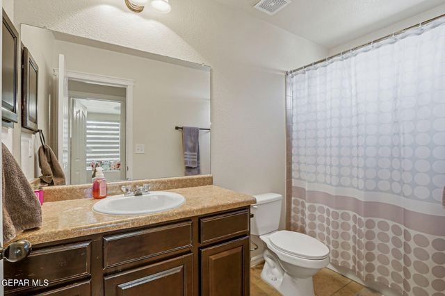 600 Valley Plum Avenue, El Paso, TX 79932