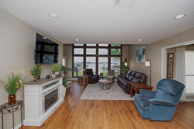 21103 Flaming Arrow Trail, Crosby, TX 77532