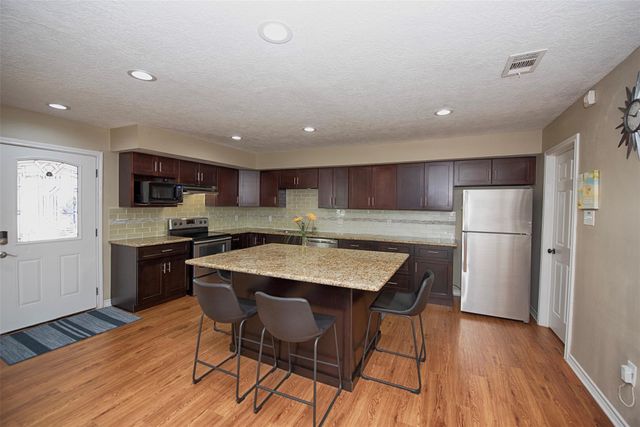 21103 Flaming Arrow Trail, Crosby, TX 77532