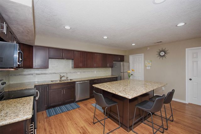 21103 Flaming Arrow Trail, Crosby, TX 77532