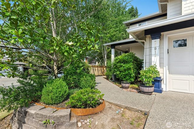 23912 SE 7th St, Sammamish, WA 98074