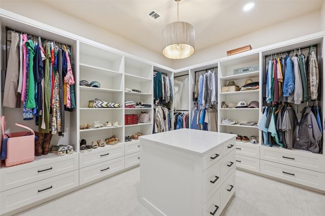 860 County Road 208, Gainesville, TX 76240