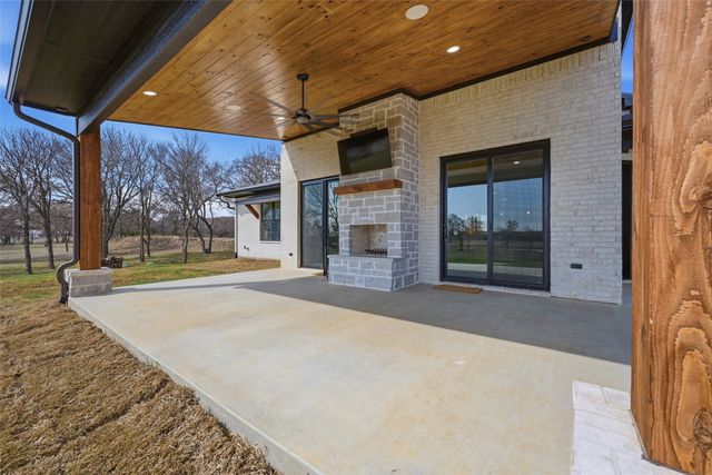 860 County Road 208, Gainesville, TX 76240