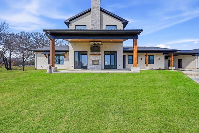 860 County Road 208, Gainesville, TX 76240