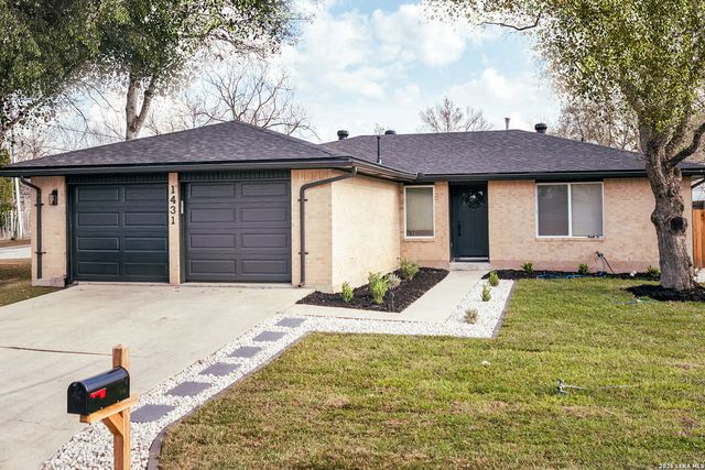 1431 Camellia, New Braunfels, TX 78130