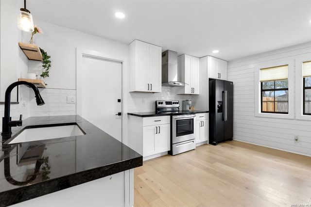 1431 Camellia, New Braunfels, TX 78130