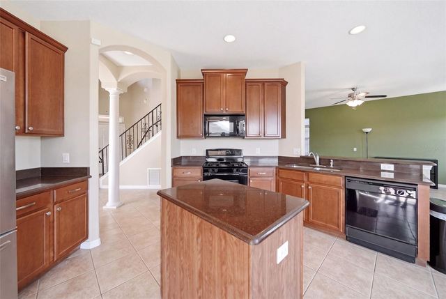 2391 SABASTIAN ST, Mount Dora, FL 32757