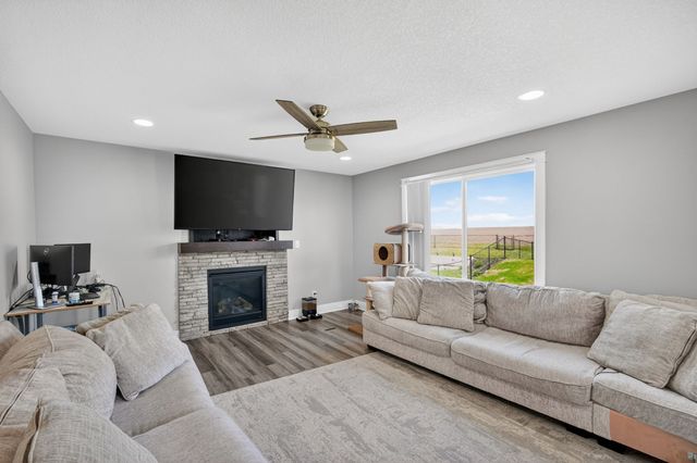 4621 SE 35th Court, Des Moines, IA 50320