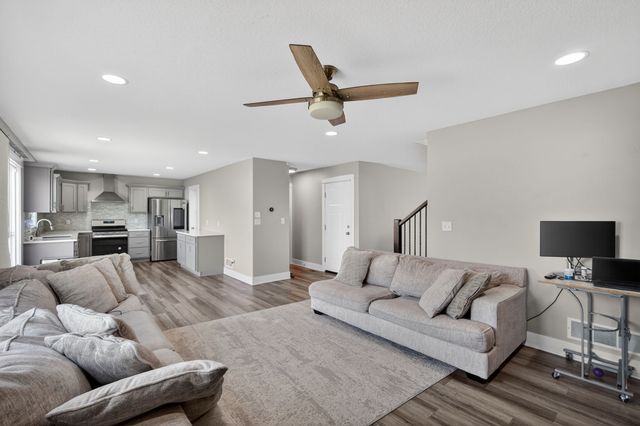 4621 SE 35th Court, Des Moines, IA 50320