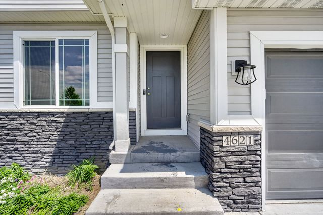 4621 SE 35th Court, Des Moines, IA 50320